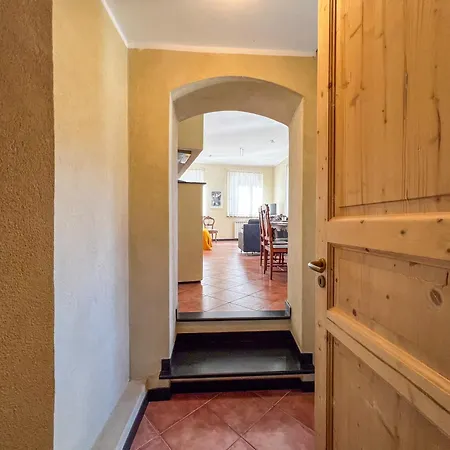 Lovingenoa House Apartment