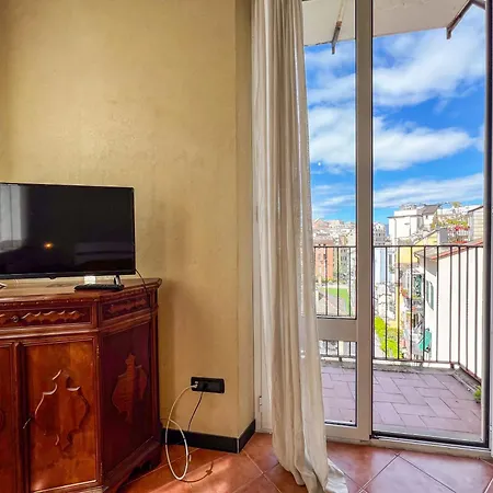 Lovingenoa House Apartment