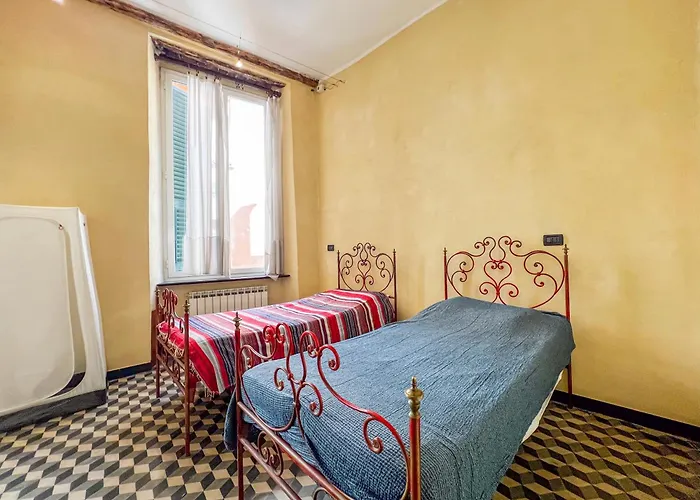 Lovingenoa House Janov