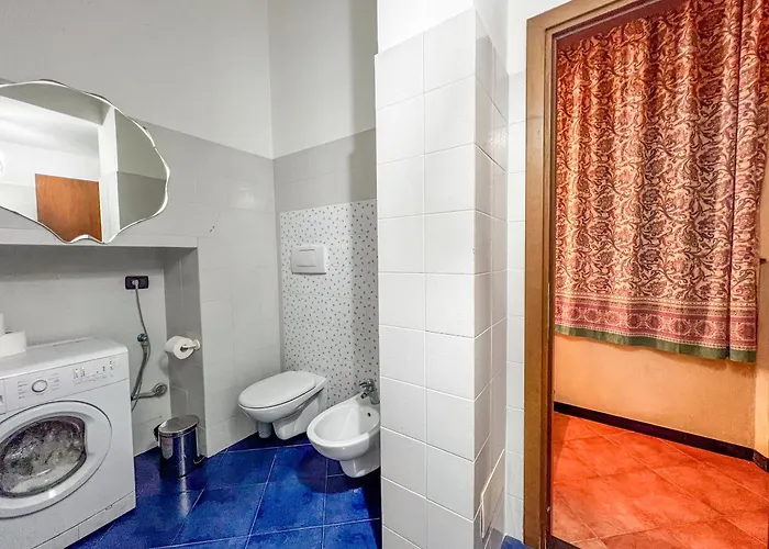 Lovingenoa House Janov