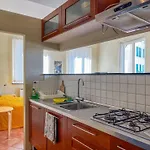 Lovingenoa House *