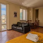Lovingenoa House Apartment